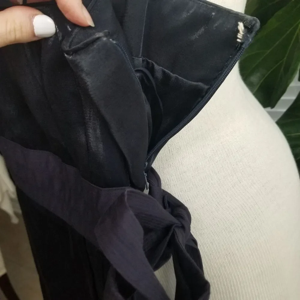 Bcbgirls black metallic formal dress size medium